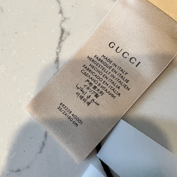 Authentic Gucci 100 anniversary silk scarf - Picture 10 of 10